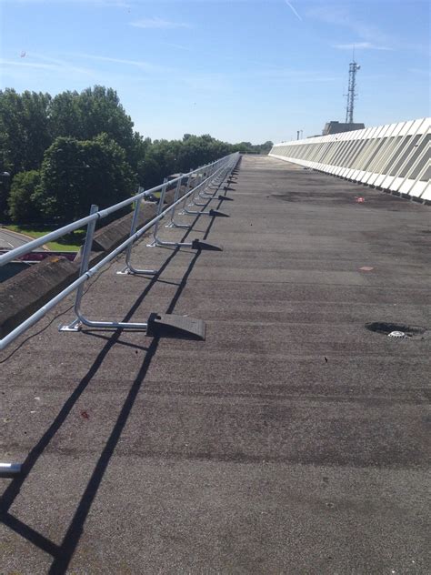 Free Standing Roof Edge Protection Guardrail - IPM Fittings Ltd