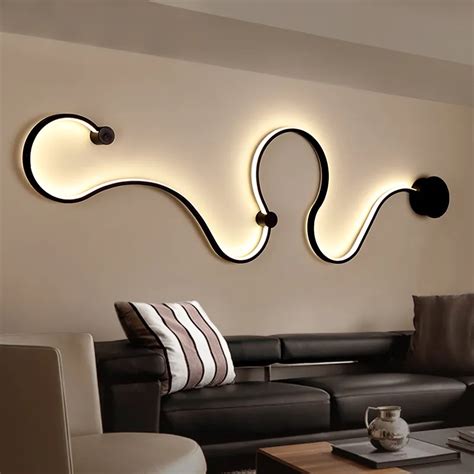 Modern minimalist creative wall lamp black/white iron paint led indoor ...