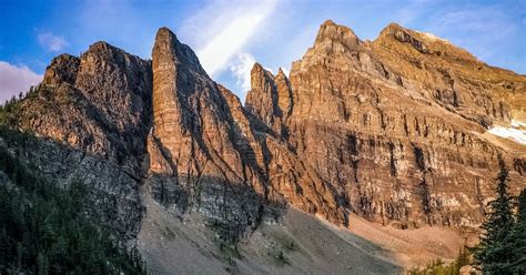 Devil’s Thumb Hike – A Scramble High Above Lake Louise | 10Adventures