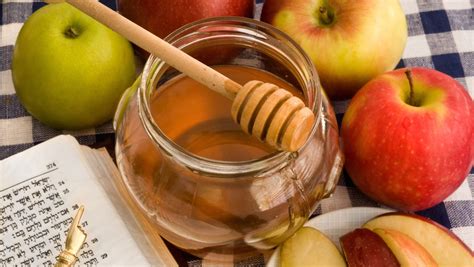 Visiting the Tasty Traditions of Rosh Hashana | The Front Page Online