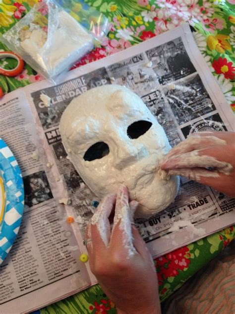 DIY Style Vintage Halloween Mask - Jennifer Perkins