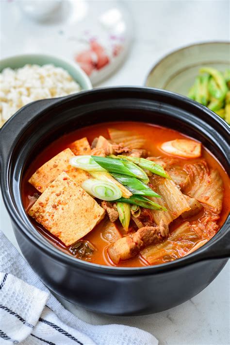 Kimchi Jjigae (Kimchi Stew) - Korean Bapsang