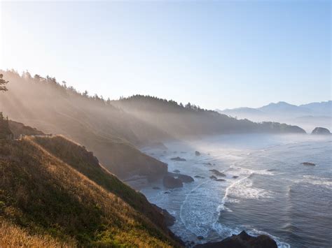 sun rays over the beach-Nature Wallpapers Preview | 10wallpaper.com