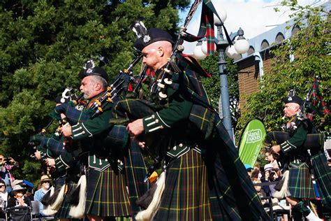 Victoria Daily Photo: The 116th Annual Victoria Day Parade