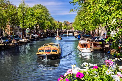 Canal Cruises in Amsterdam - Canals of Amsterdam