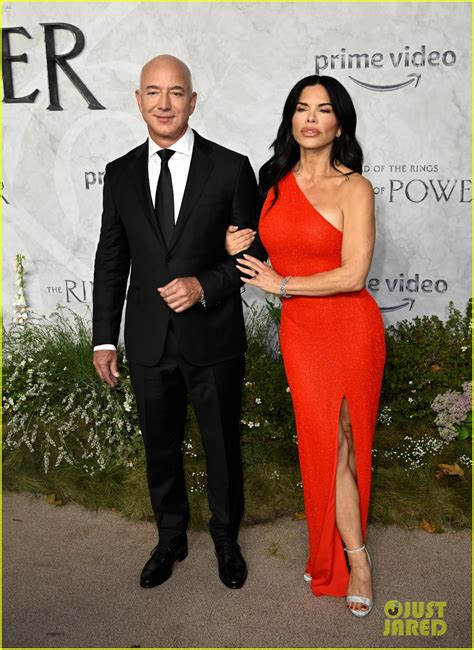 Jeff Bezos & Partner Lauren Sanchez Attend Amazon's 'Lord of the Rings ...