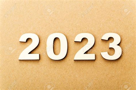 Sinh năm 2023 mệnh gì? hợp màu gì? mua xe - đeo đá màu gì?