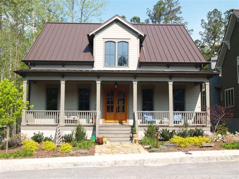 14+ Farmhouse with brown metal roof ideas | digifarmhouse