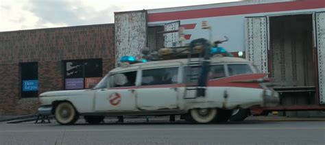 Ghostbusters 2020: ECTO-1 on the set! | GHOSTBUSTERS MANIA