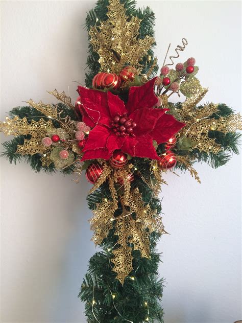 Christmas Cross Wreath | Cross wreath, Christmas wreaths, Holiday decor