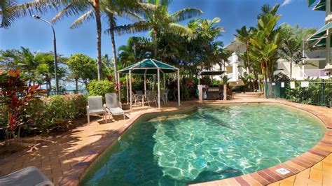 Cairns Beach Accommodation | Trinity Beach Holiday Apartments | Cairns ...