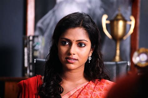 Amala Paul: Deiva Thirumagal Movie hd images