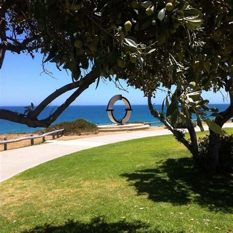 Ocean Beach Hotel in Cottesloe, Western Australia | Clubs and Pubs Near Me