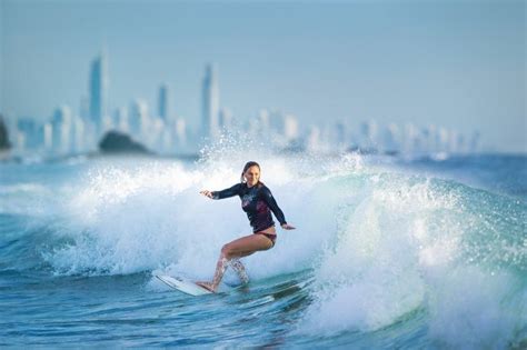 Gold Coast Surfing Tips - How to surf and the best surfing breaks