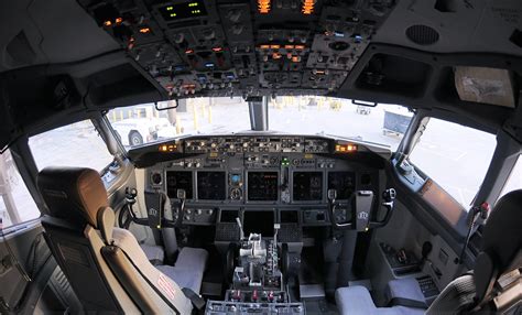 Boeing 737 Cockpit Wallpaper - WallpaperSafari