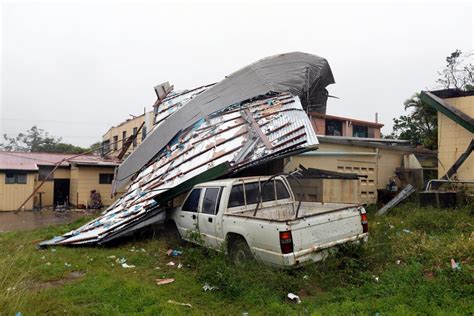 No casualties as cyclone slams into Queensland coast, but alerts remain ...