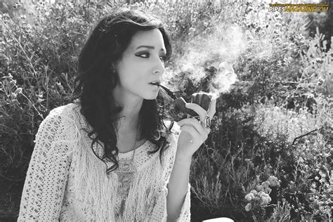 Picture 2196 « Album 5 « Gallery 52 « Pipe Babes 2015 | Pipes Magazine ...