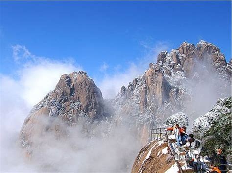 Visiting Huangshan Mountain in winter - Into China Travel