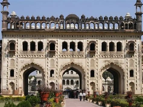 Bara Imambara, the gravity-defying palace