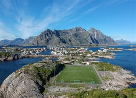 12 Cool and Delicious Things to Do in Henningsvær, Norway