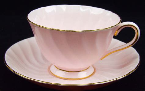 Vintage Tuscan Pattern 8699H Baby Pink W/ Gold Trim Lovely - Etsy | Tea ...