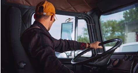 7 Things Every New Truck Driver in Their First Year Should Know