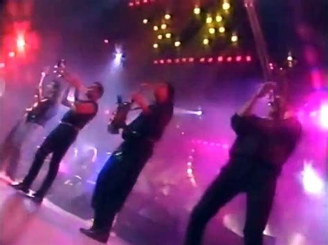 GLORIA ESTEFAN - CONGA(LIVE 1988) - video Dailymotion