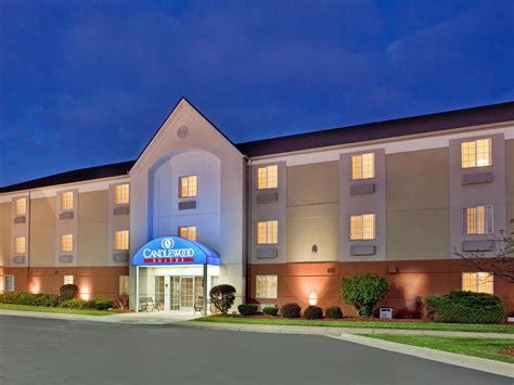 Extended Stay Hotel in Rockford, IL | Candlewood Suites Rockford