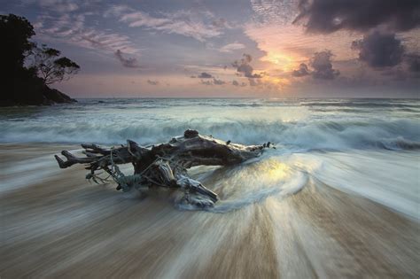 Scenic View of Sea Against Dramatic Sky · Free Stock Photo