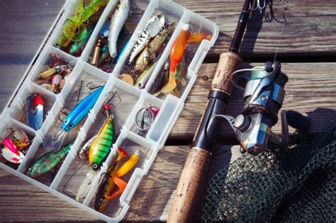 The Best Survival Fishing Kit: Our Top 5 Picks To Help You Survive