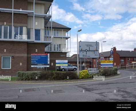 Oldham hospital hi-res stock photography and images - Alamy