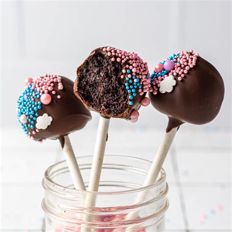 Chocolate Cake Pops (2 Ways!) - Cookie Dough Diaries