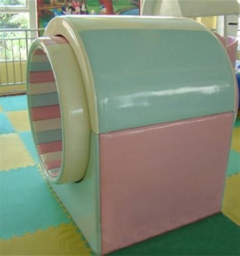 New Customized color Automatic soft play equipment for 2~8years kids