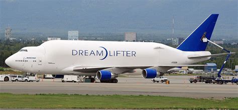 Frachtflugzeug mieten - Dreamlifter LCF - AEROAFFAIRES