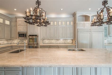 Taj Mahal quartzite kitchen- Dallas - Traditional - Kitchen - Dallas ...