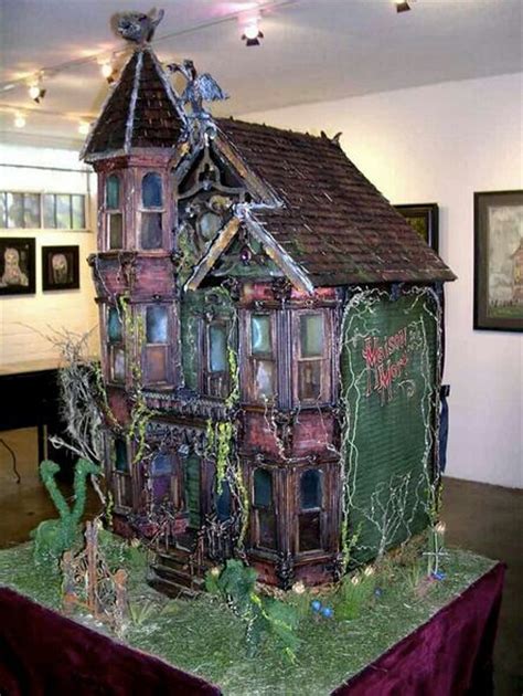 9 Miniature Haunted House ideas in 2020 | haunted dollhouse, halloween ...