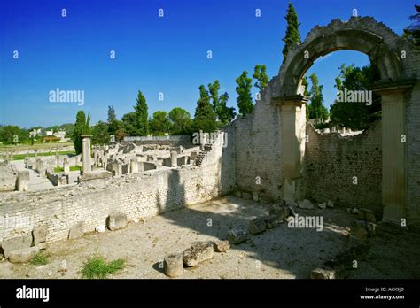 Roman ruins - Vaison-La-Romaine - Vaucluse - Provence - France Stock ...