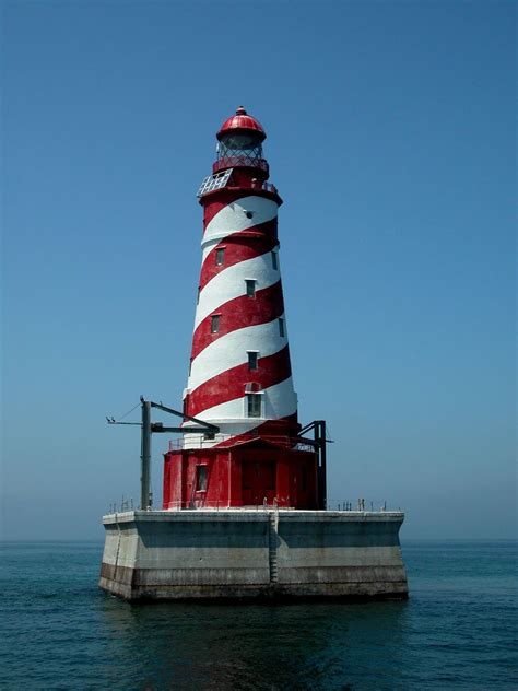 National Lighthouse Day: 10 of our favorite Michigan lighthouse ...