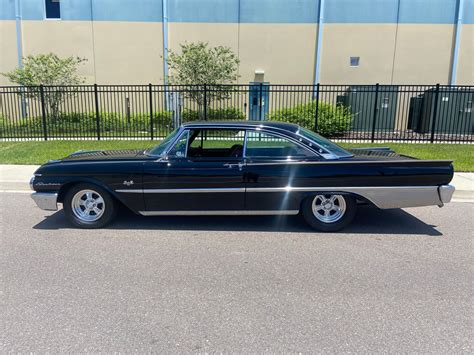 1961 Ford Galaxie Starliner | Adventure Classic Cars Inc.