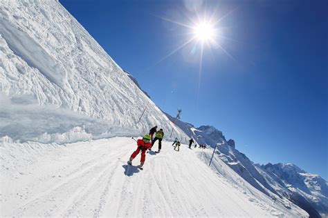 Vallorcine Skiing Holidays | Ski Apartments | Peak Retreats