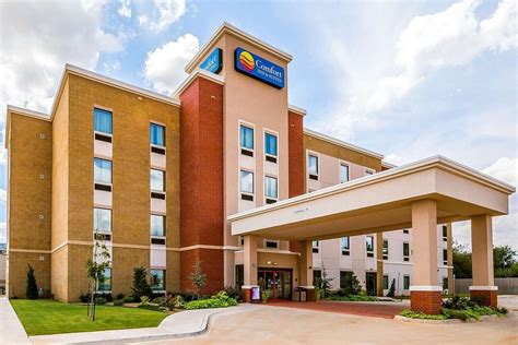 COMFORT INN & SUITES $106 ($̶1̶3̶8̶) - Prices & Hotel Reviews ...