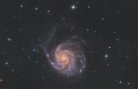 The magnificent Messier 101 galaxy - VisibleDark