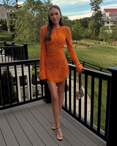 Paulina Gretzky Stuns in Orange! - 12thBlog