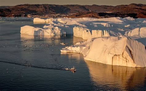 7 Stunning Photos from the Ilulissat Icefjord