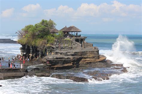 TANAH LOT - BALI Reviews, TANAH LOT - BALI Guide, Tourist Place, TANAH ...