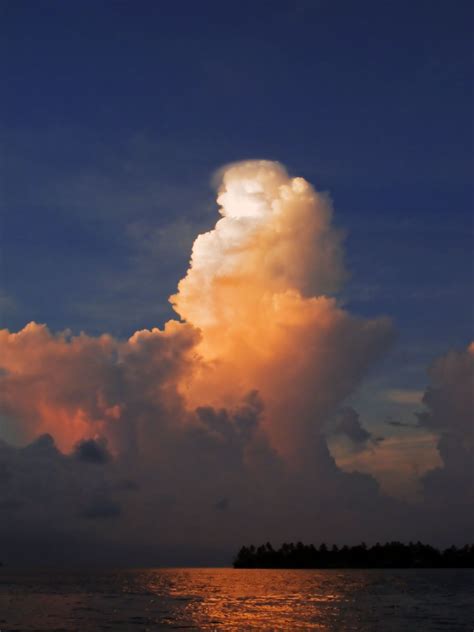 Pin by M31 Gordon on Σύννεφα, οι ζωγραφιές του ουρανού! | Clouds, Sky ...