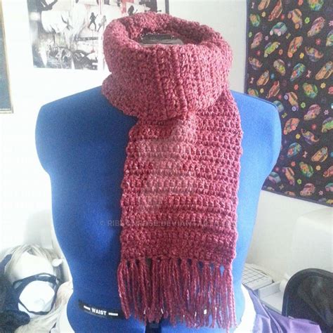 Mikasa Ackerman's scarf - SnK/AoT by ribbonrose on DeviantArt