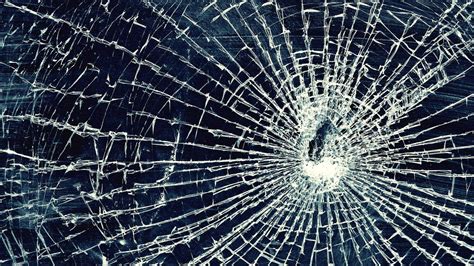 11 Cracked & Broken Screen Wallpapers Prank For Laptops & TVs