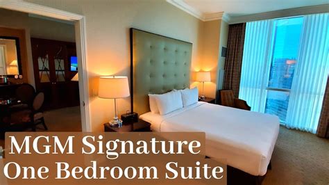 Signature at MGM Grand Las Vegas - One Bedroom Balcony Suite | Strip ...