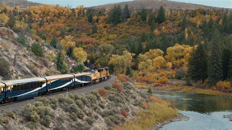 Vacation Ideas for Fall: 10 Best Foliage Train Rides in the U.S ...